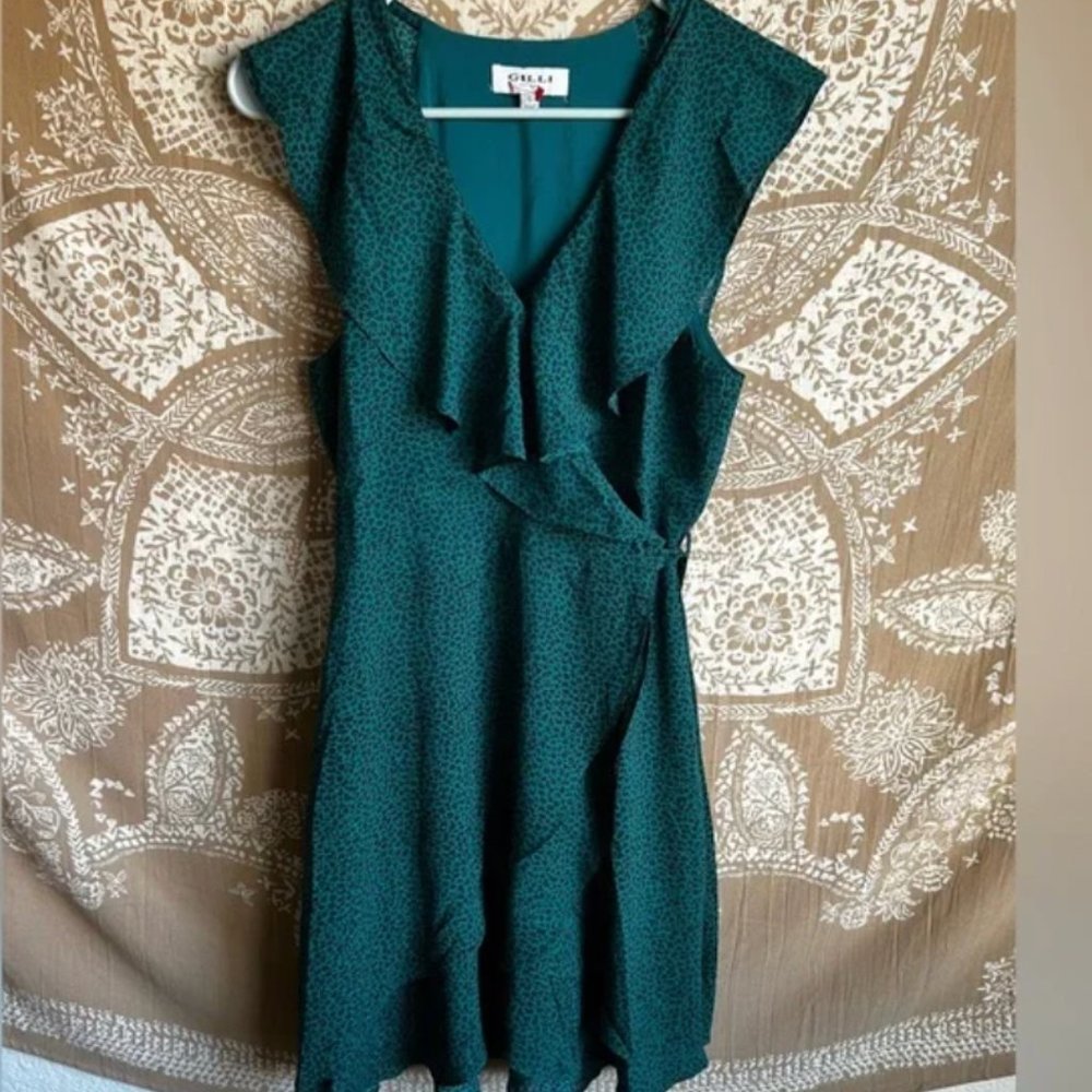 NWT Gilli Green & Black Leopard Print Wrap Dress